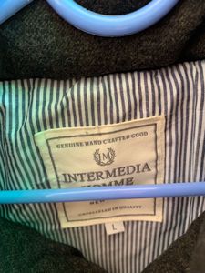 Stylish Padded Vest (looks good when worn)