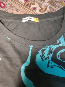 Graphic Print Tee