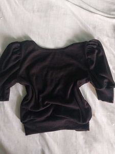Chic black Ruched Puff Sleeve Top