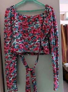 Cute Floral Print Crop Top with Tie🌸