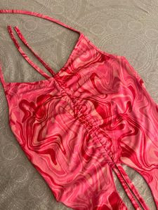🌷 Pink Swirl Halter Neck  Top