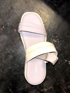 zudio Comfy White &amp; Lilac Sandals