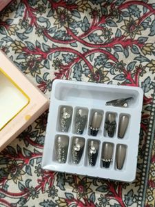 Romantic Cool Press On Manicure Nails