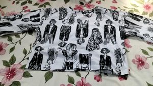 Unique Graphic Print Long Sleeve Top