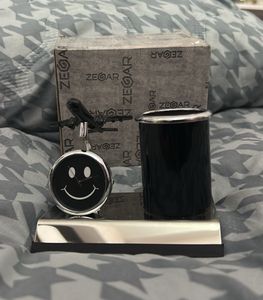 Cute Smiley Face Desk Clock &amp; Pen Holder Set