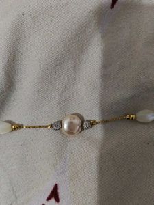Pearl &amp; Gold bracelet