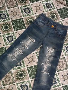 Stylish Ripped Jeans