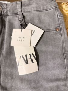 🩶 Zara Grey Skinny-Fit Jeans — New With Tags