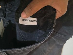 combo black jeans and gray top