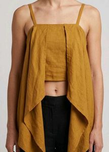 Elegant mustard layered top 💛
