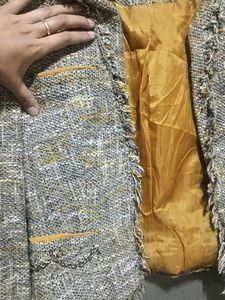 Elegant Tweed Cropped Jacket