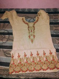 Embroidered Cream salwar kameez