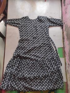 Stylish Geometric Print Kurti