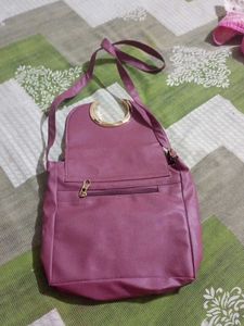 Chic Dusty Rose Crossbody Bag with Tassel Detail