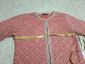 Elegant Geometric Pattern Cardigan