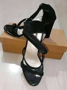 Stylish Black Strappy Heels