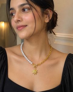 Chic Pearl & Gold Sun Pendant Necklace