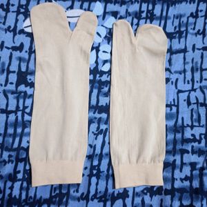 Beige Tabi Socks