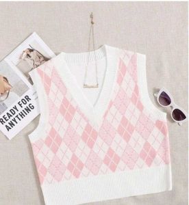Argyle Pattern Sleeveless Top