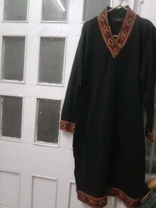 Elegant Black Woollen Kullu Embroidered Kurta