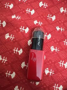 Shiseido Lipstick - Vibrant Red