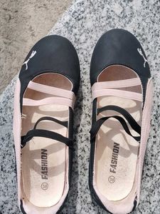 puma women's shoes fresh new only used once