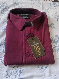 M size Ocean Touch Men's Burgundy Shirt