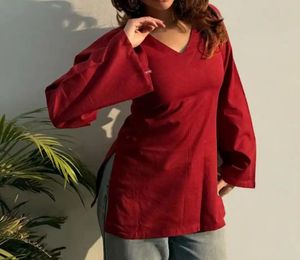 Maroon V-Neck Bell Sleeve Kurta