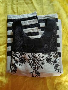 Elegant Black &amp; Pistachio Floral Kurta