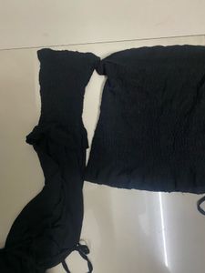 Black Off-Shoulder Flare Sleeve Top