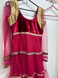 Stunning Pink &amp; Gold Ethnic Gown