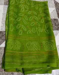 Vibrant Green Bandhani Saree