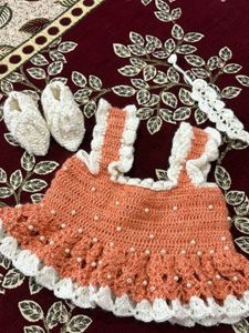 Crochet pearl dress 💕
