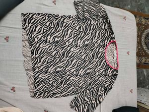 Stylish Zebra Print Top