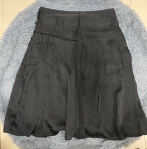 Flowy Black Midi Skirt