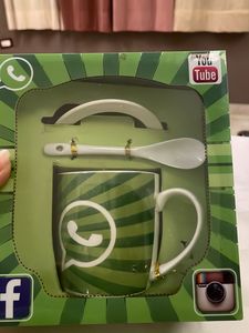 WhatsApp Mug Set - New in Box!