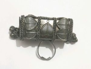 Unique Vintage Silver Ring