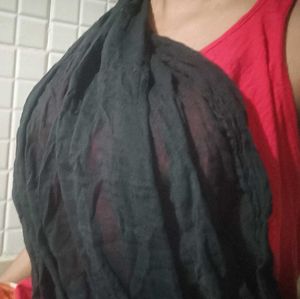 Black Dupatta.