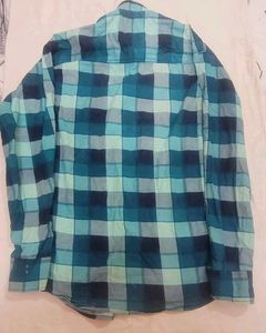 Men's Plaid Long-Sleeve Shirt