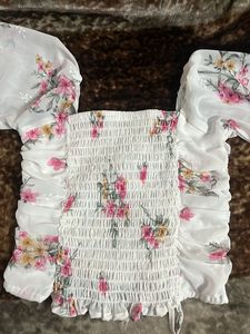 white cute pinteresty floral top (worn once )