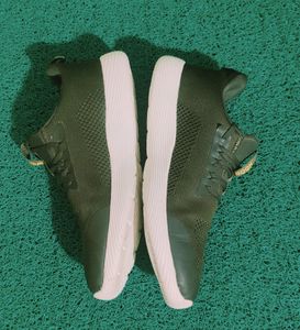 Wrong Men's Casual Shoes. Like New. Good Condition