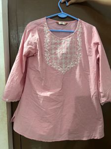 Pink Embroidered Cotton Kurta