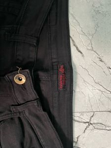 Flying MACHINE Black Skinny Fit Jeans