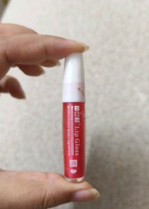 Vibrant Red Lipgloss