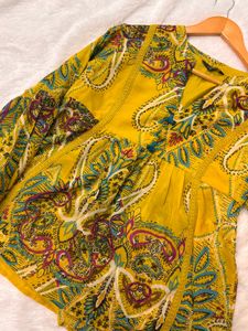 Vibrant Yellow Paisley Print Tunic Top