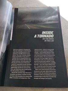 National Geographic Magazine - Chasing Tornadoes