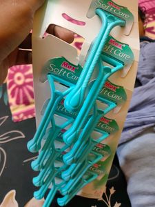 Razor Set Of 12