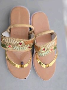 Embroidered Flat baby girl Sandals