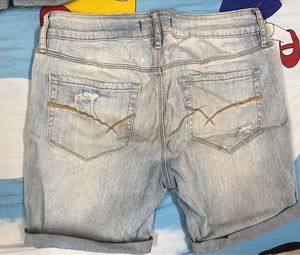 Clmbo of 3 Distressed Denim Shorts