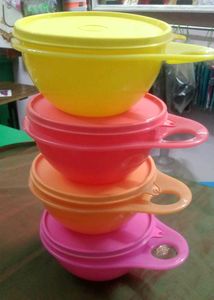 Xtra Mini That's A Bowl(Tupperware)